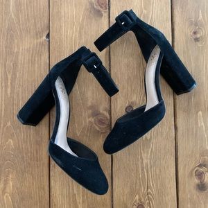 Vince Camino suede pumps 🖤